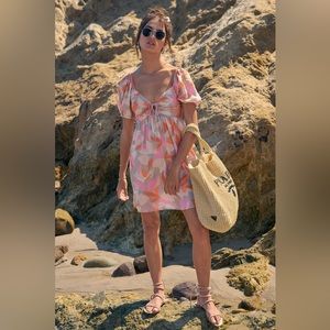 NWT! Saltwater Luxe Summer mini dress Size: Medium